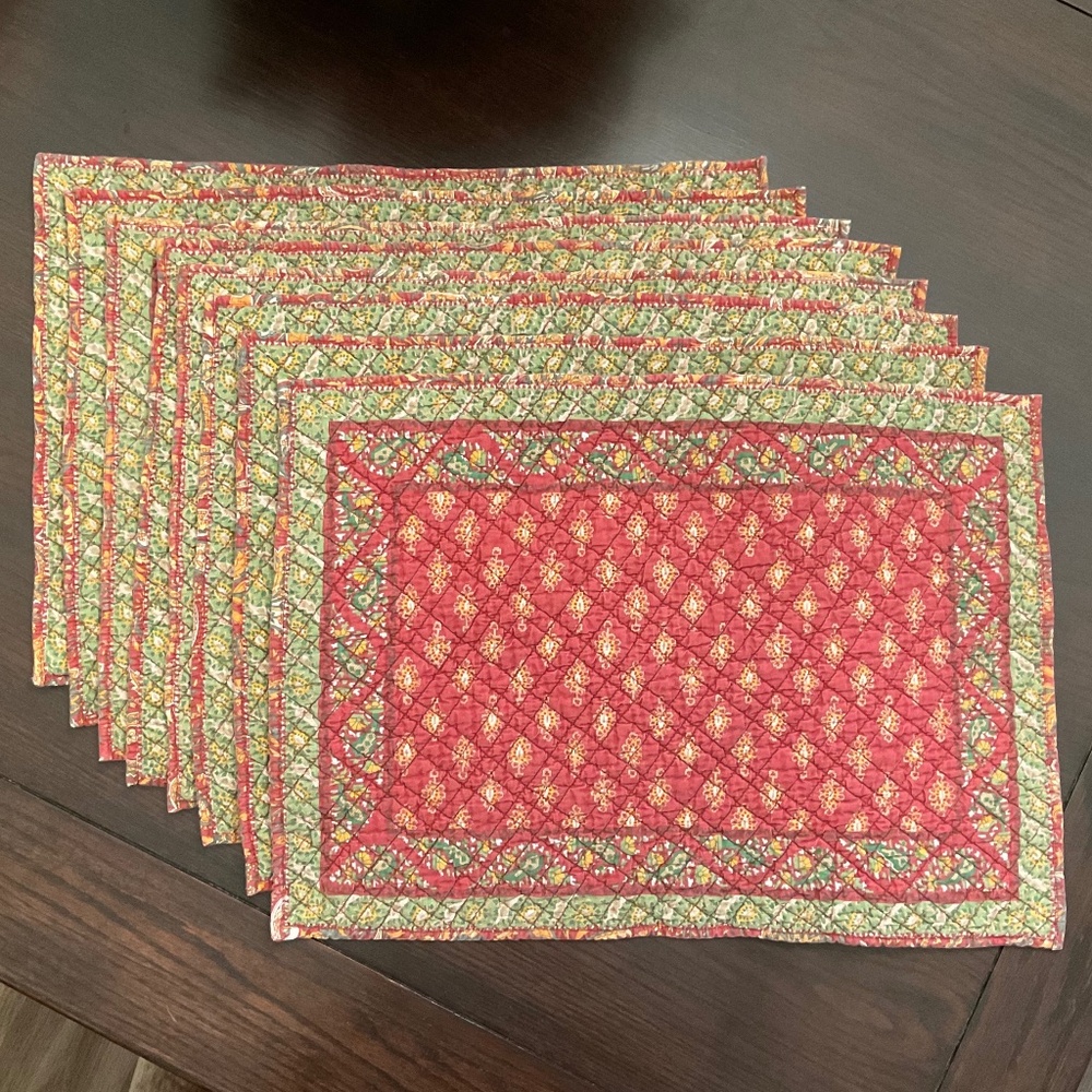 Williams Sonoma - Set of 8 French Country Paisley Quilted Placemats - Red Green